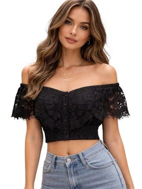 WAYF Casoria black lace off shoulder crop top women’s size XS